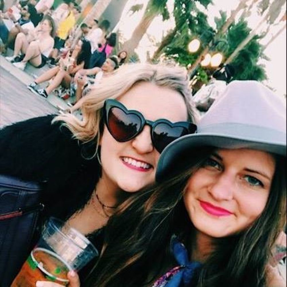 Meet your Posher, Ava